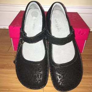 New with tags 7.5 Alegria Mary Janes